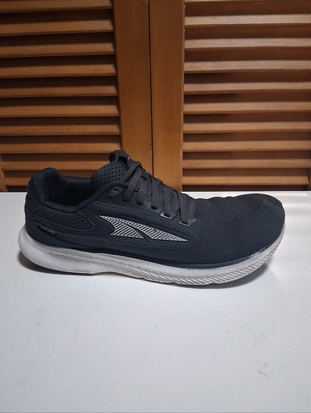 Altra Escalante 3 Women’s Running Shoe * Size: 9.5